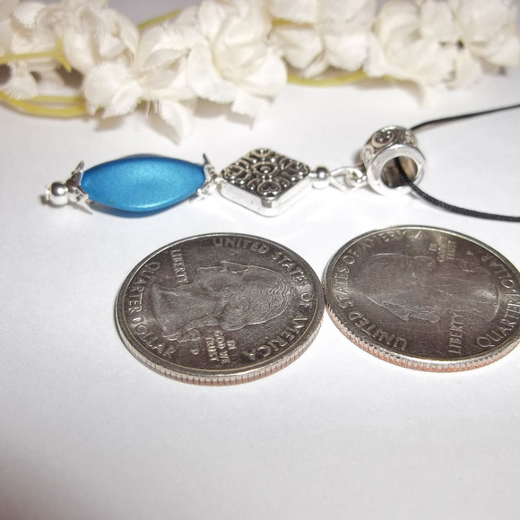 Blue Beaded Necklace Pendant Adjustable Handmade Jewelry Gift Idea Her NWT 4790 - Picture 3 of 8